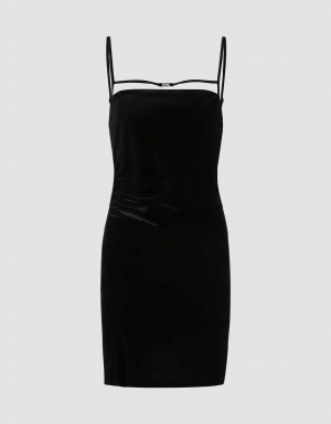 Black Women's Urban Revivo Sleeveless Square-Cut Collar Straight Dress | BRI1132IA