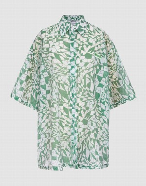 Green Women's Urban Revivo Geometric Print Short Sleeve Shirts | JOG7831MW