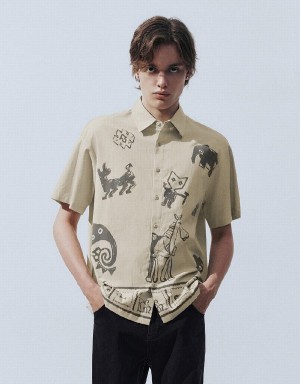 Khaki Men's Urban Revivo Printed Loose Shirts | NNG9416XA