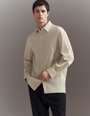 Khaki Men's Urban Revivo Textured Loose Shirts | FTQ1144ZE