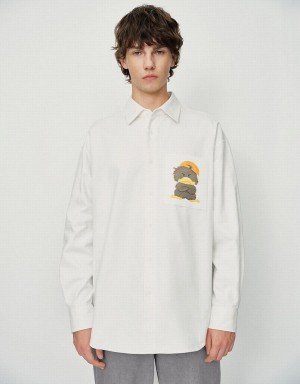 White Men's Urban Revivo Duck Printed Oversized Shirts | TYK7174SI