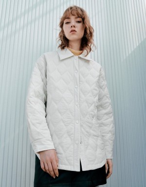 White Women's Urban Revivo Press Buttoned Embossed Padded Coats | IPS10054NX