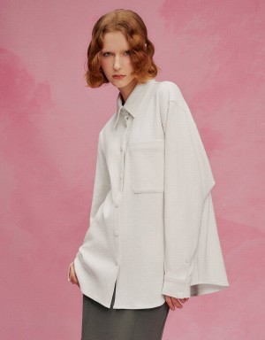 White Women's Urban Revivo Press Buttoned Oversized Shirts | FFH2693DS