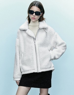 White Women's Urban Revivo Zipper Front Furry Coats | ADK6759JI