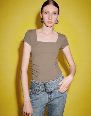 Yellow Women's Urban Revivo Square-Cut Collar Skinny T Shirts | MAG5039MF