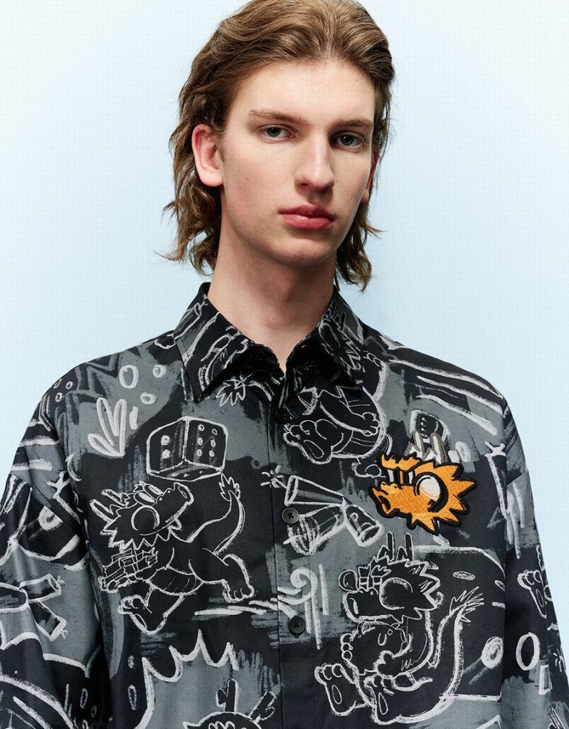 Black Men's Urban Revivo Graffiti Printed Button Up Loose Shirts | BLI5057QQ