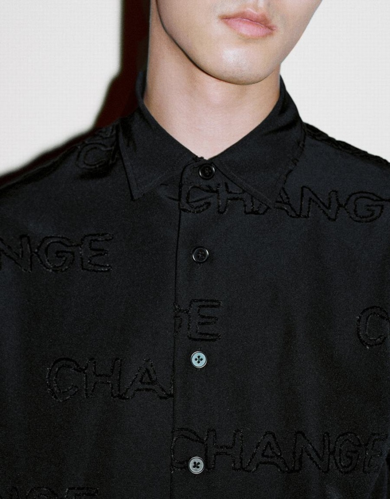 Black Men's Urban Revivo Letter Printed Button Up Oversized Shirts | TIO5923XX