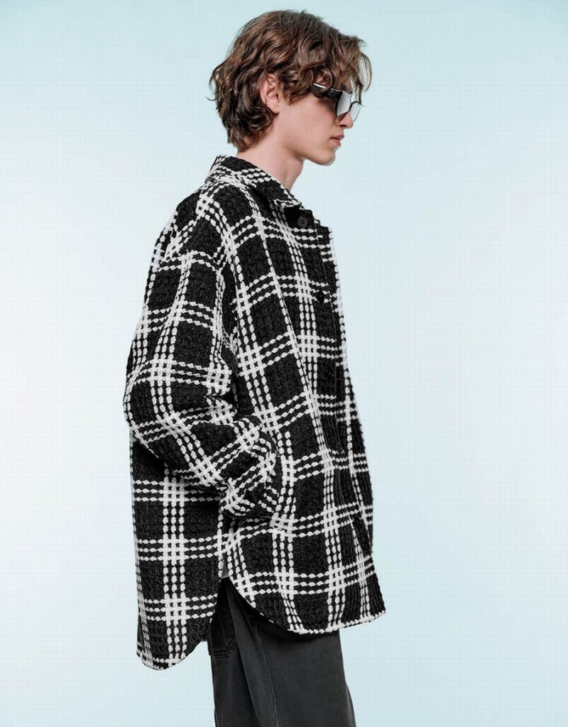 Black Men's Urban Revivo Plaid Loose Checkered Jackets | TEB337PZ