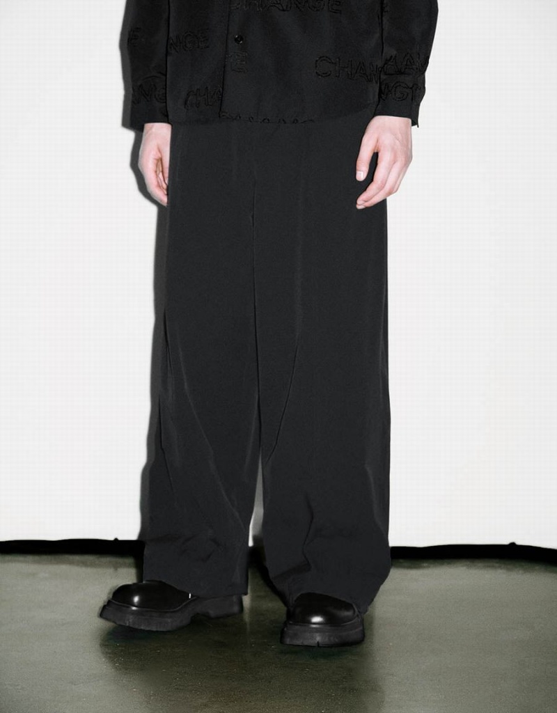 Black Men's Urban Revivo Wide-Leg Pants | BTZ8616ML