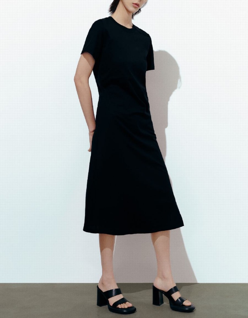 Black Women's Urban Revivo Crew Neck Straight Dress | IHH832CQ