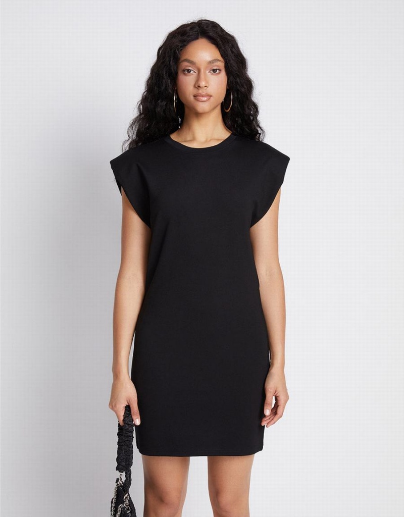 Black Women's Urban Revivo Cut Out Back Sleeveless Dress | FUH7585BN