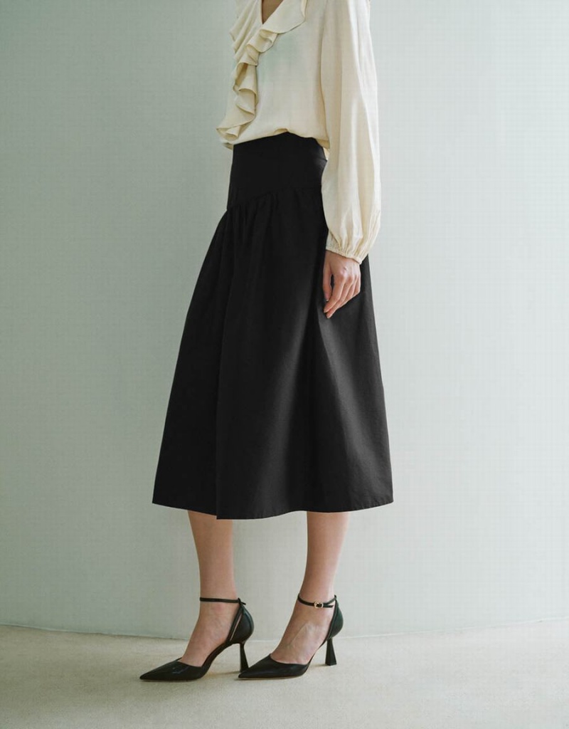 Black Women's Urban Revivo Midi A-Line Skirts | TKN6339MW