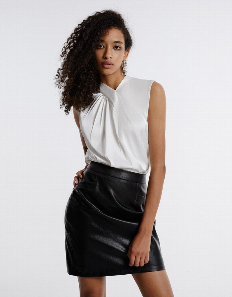 Black Women's Urban Revivo Slit Hem Faux Leather Skirts | TGL4022ZA