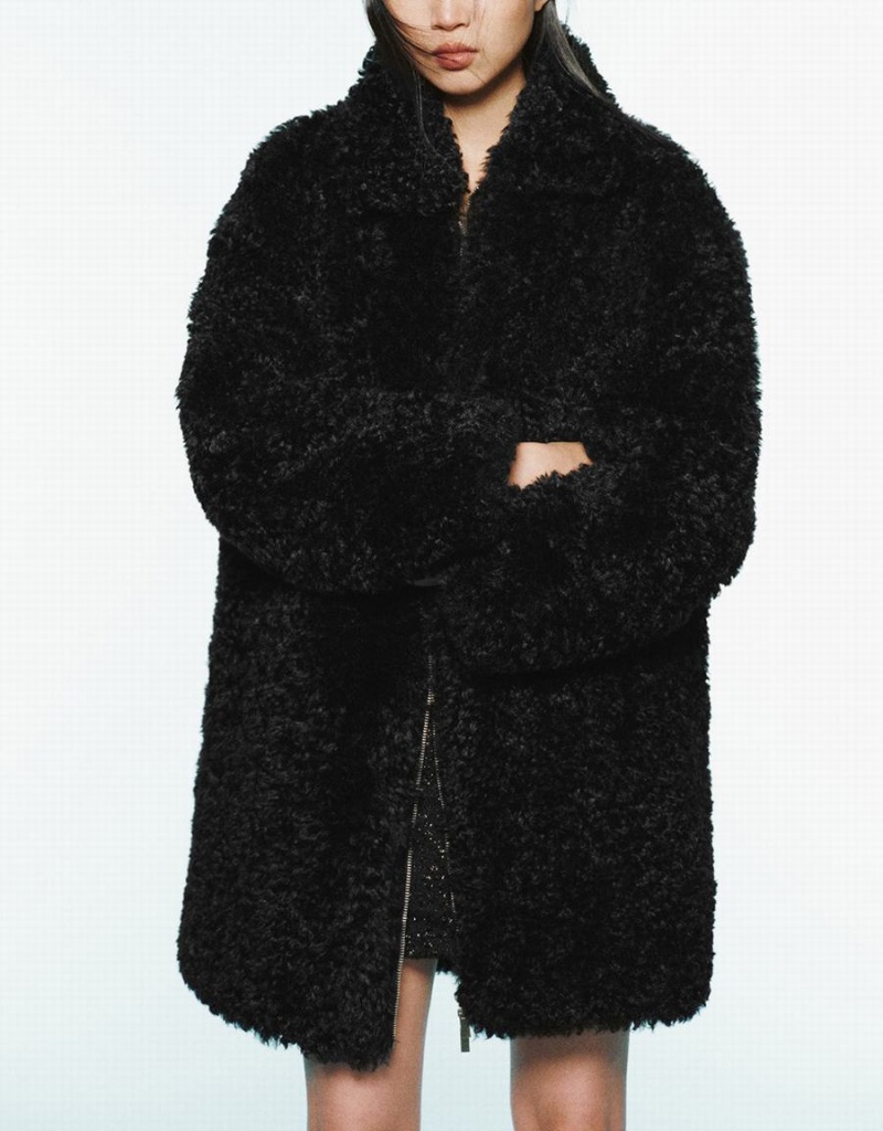 Black Women's Urban Revivo Zipper Front Straight Furry Coats | WQD7943MA