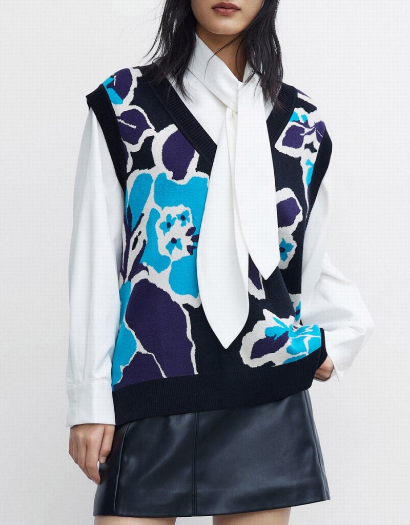 Blue Black Women's Urban Revivo Floral Jacquard Sweaters | XMH5110SQ