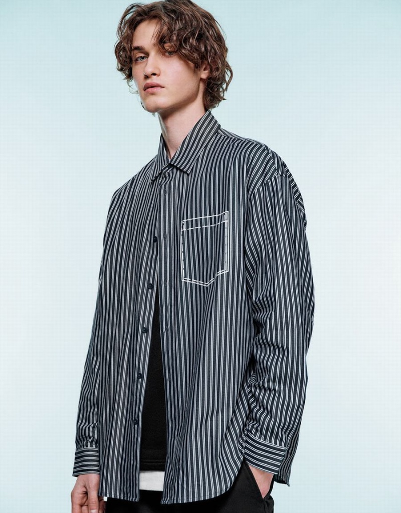 Blue Men's Urban Revivo Striped Loose Shirts | UMM4964HJ