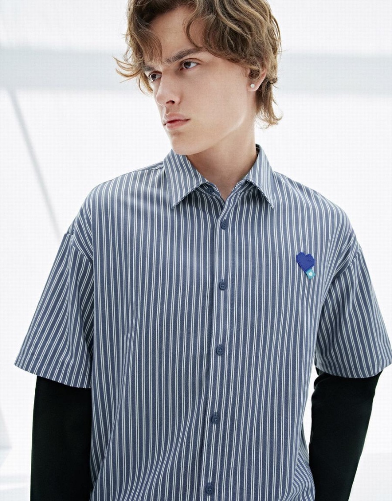 Blue Men's Urban Revivo Striped Loose Shirts | AYN7689JY