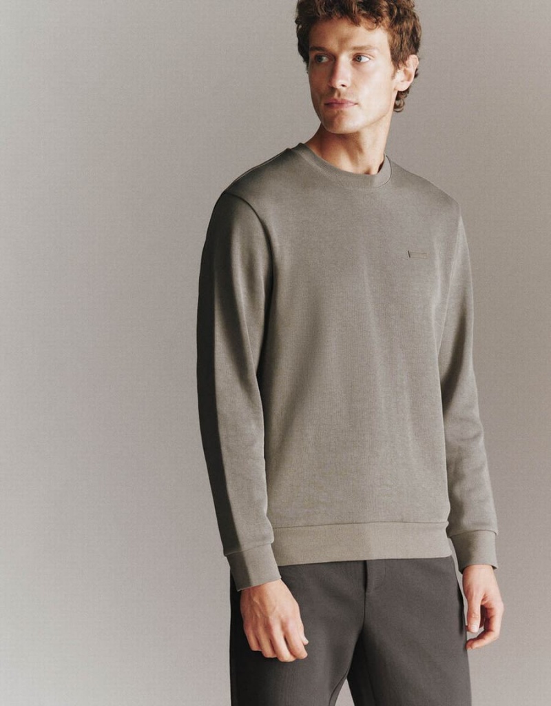 Dark Grey Men's Urban Revivo Crew Neck Straight Sweatshirts | KVR9115XA