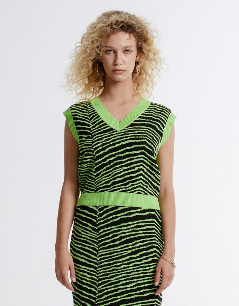 Green Black Women's Urban Revivo Striped Sweaters | HGD6819IH