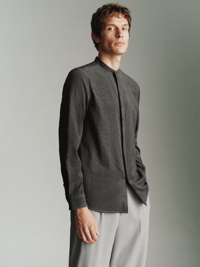 Grey Men's Urban Revivo Crew Neck Straight Shirts | ITN7366XY