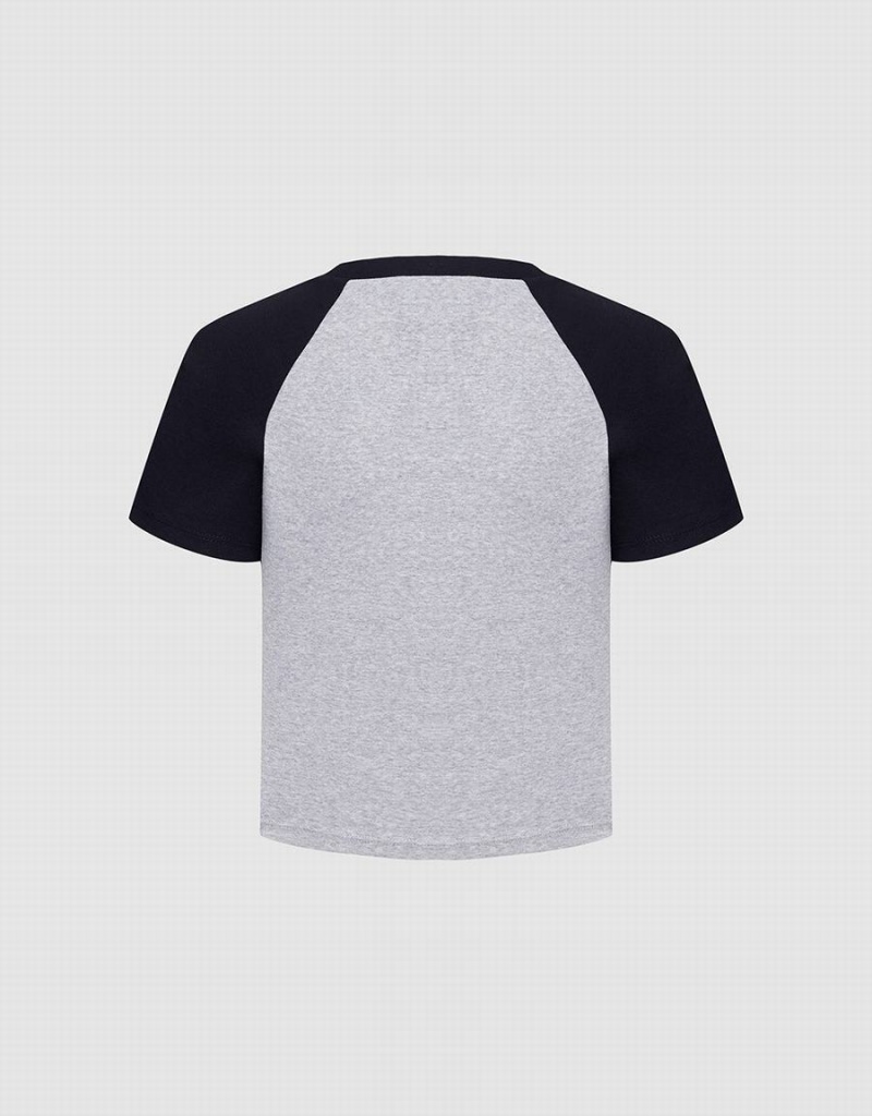 Grey Women's Urban Revivo Minions Raglan T Shirts | VAH6343KV