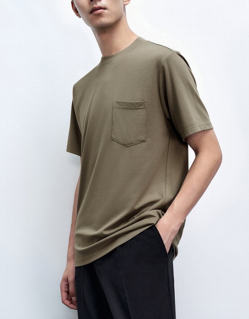 Khaki Men's Urban Revivo Crew Neck Loose T Shirts | YJB8639RI