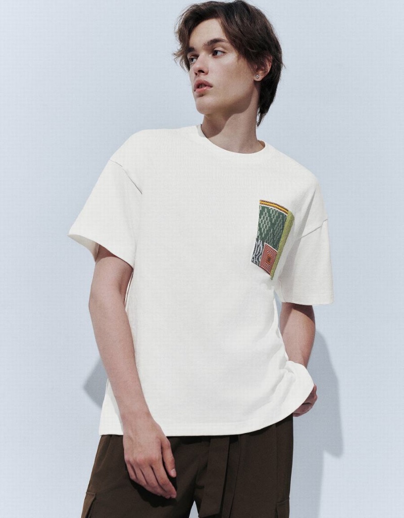 White Men's Urban Revivo Loose Straight T Shirts | ADU1351NV