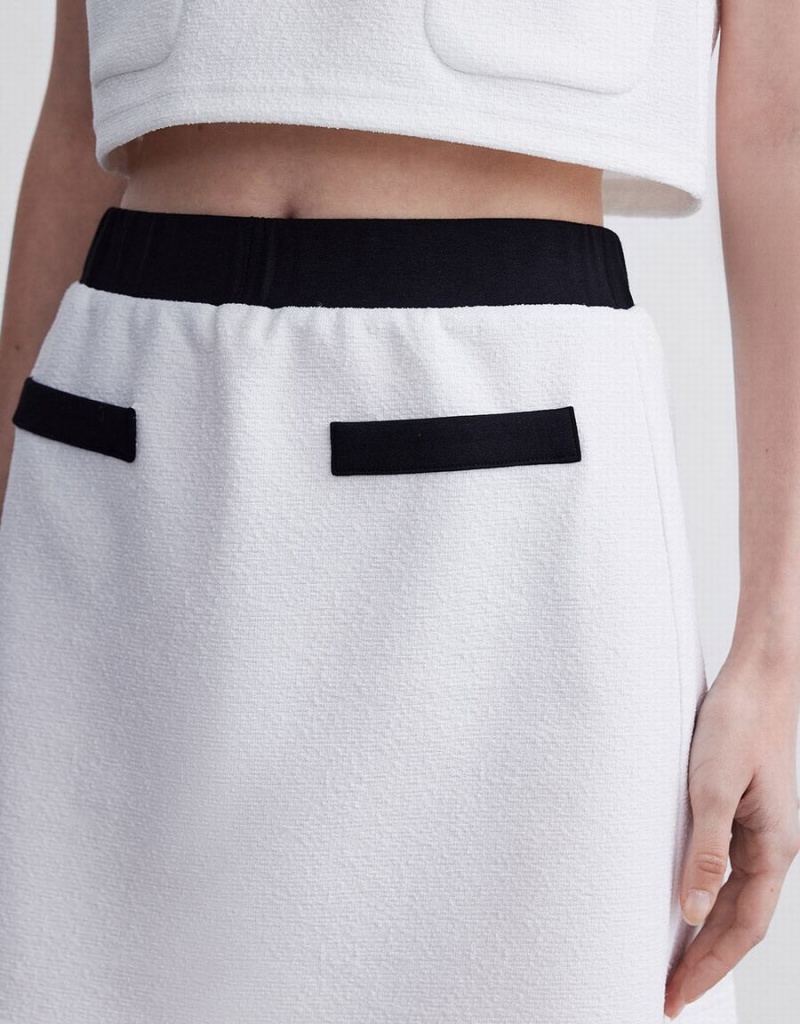 White Women's Urban Revivo Contrast Trim Mini Skirts | SNG7750ZI