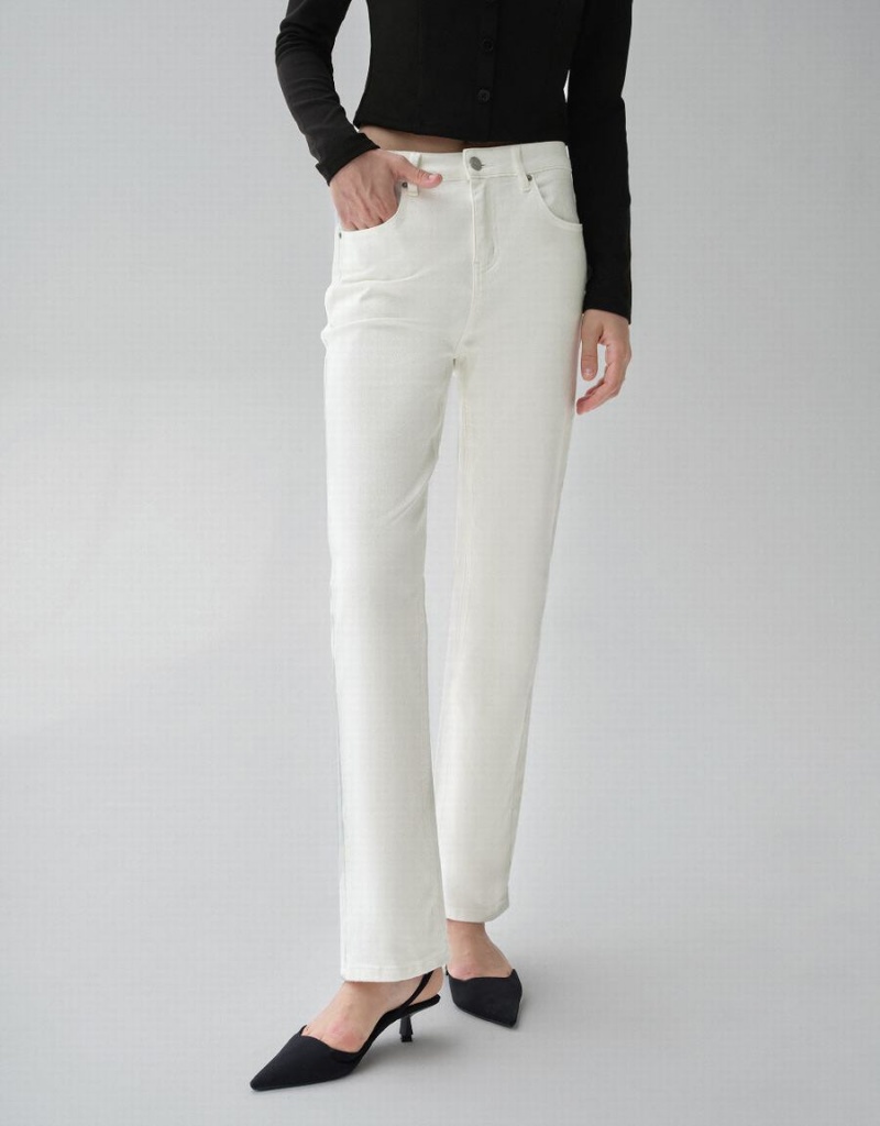 White Women's Urban Revivo Straight Jeans | NIA8024HU